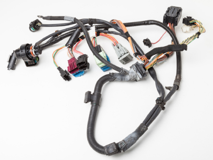 ハーネスの受託製造作業